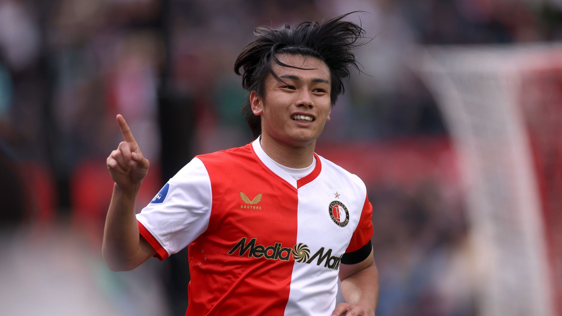 上田綺世、リーグ開幕から3試合連続ゴール！さらに退場も誘発で